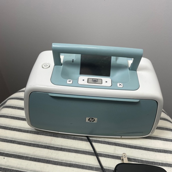 HP Photosmart A526 Digital Photo Inkjet Printer With AC Power Adapter - Picture 1 of 8